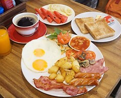 Nature Home Hostel & Cafe