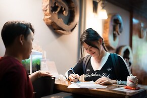 Nature Home Hostel & Cafe