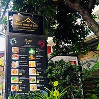 Nature Home Hostel & Cafe