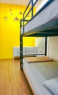 Nature Home Hostel & Cafe