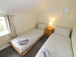 Cosy Cottage in Harvington