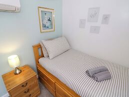 Cosy Cottage in Harvington