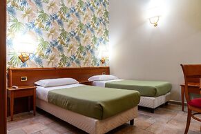 MALIA HOME