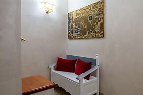 MALIA HOME