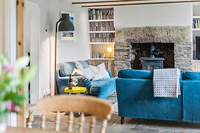 Treovis Cottage
