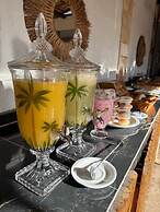 Kairos Beach Hotel