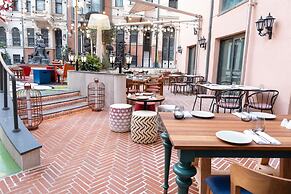 Canopy By Hilton Istanbul Taksim