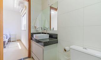 Condominium With Pool 950m From the Beach - PDM
