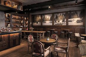 Ceylan Splend'or Uludag, Autograph Collection