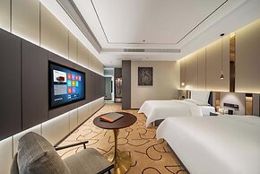 Pilot Hotel