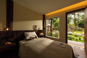 LiJiang Mountion Spring Resort