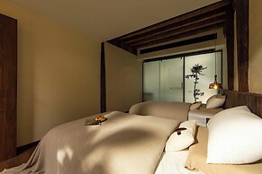 LiJiang Mountion Spring Resort