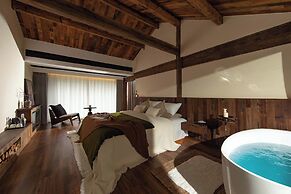 LiJiang Mountion Spring Resort