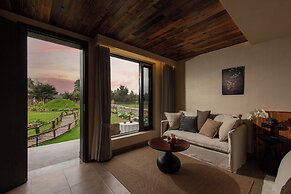 LiJiang Mountion Spring Resort