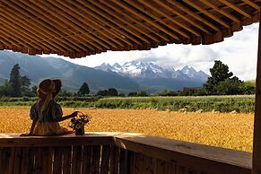 LiJiang Mountion Spring Resort