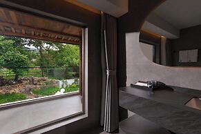 LiJiang Mountion Spring Resort