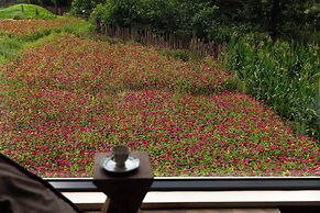 LiJiang Mountion Spring Resort