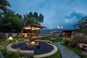 LiJiang Mountion Spring Resort