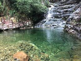 Lishui Manshanju Forest Retreat