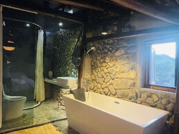Lishui Manshanju Forest Retreat