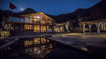 Lishui Manshanju Forest Retreat