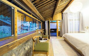 Lishui Manshanju Forest Retreat