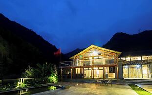 Lishui Manshanju Forest Retreat
