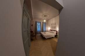Sophia Boutique Suites