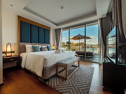 Beautiful Apt with a Pool