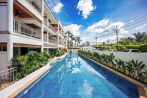 Seaview Condo with Large Pool - BAP1