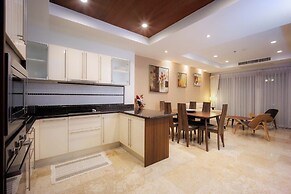 Seaview Condo with Large Pool - BAP1