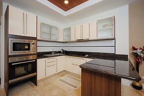 Seaview Condo with Large Pool - BAP1