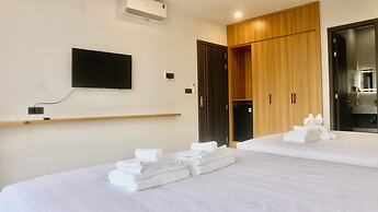 Blue Waves Hotel