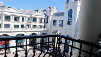 Blue Waves Hotel
