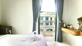 Blue Waves Hotel