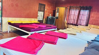 RevTree Dark Forest Inn