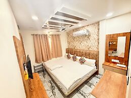 Hotel Malay - near Temple & Rail Station