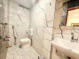 Hotel Malay - near Temple & Rail Station