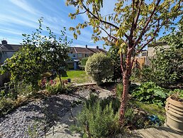 Cherry View House 3 Bed Garden Parking Sleeps 8