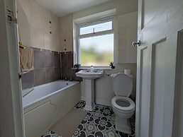 Cherry View House 3 Bed Garden Parking Sleeps 8