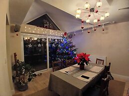 Cherry View House 3 Bed Garden Parking Sleeps 8