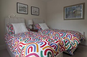 Cherry View House 3 Bed Garden Parking Sleeps 8