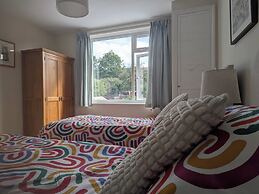 Cherry View House 3 Bed Garden Parking Sleeps 8