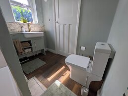 Cherry View House 3 Bed Garden Parking Sleeps 8