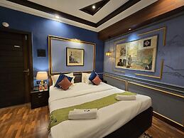 Hotel Trimoorti
