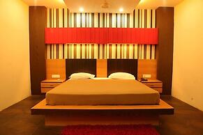 Hotel Trimoorti