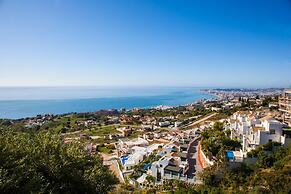 Luxury Beachfront Suite Fuengirola for 2