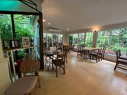 No8 Double Suite, Rainbow Arokaya Welnes