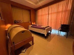 No8 Double Suite, Rainbow Arokaya Welnes