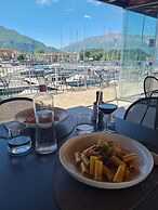 Lago Dorato Marina Lodge - Lakefront